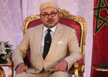 جلالة الملك يدعو إلى التفكير بجدية في ربط مراكش وأكادير بخط سككي