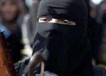 جهادية بداعش تطلب العودة لأمريكا
