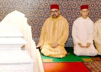 أمير المؤمنين يترأس حفلا دينيا إحياء لذكرى وفاة المغفور له الملك الحسن الثاني