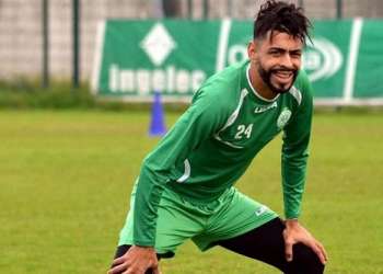 الرجاء يمدد عقد محمود بنحليب لموسمين إضافيين