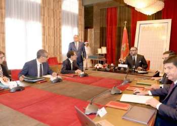 أبوظبي …ابرازالاستراتيجية الوطنية الطاقية التي أطلقها جلالة الملك