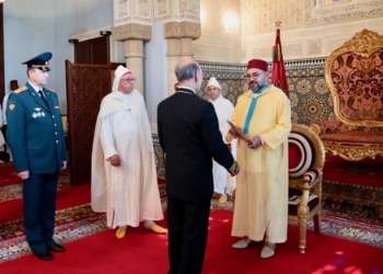 جلالة الملك يستقبل عددا من السفراء الأجانب