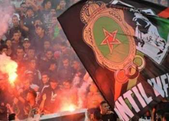جمهور الجيش ينظم مسيرة احتجاجية نحو مقر الجامعة بالرباط