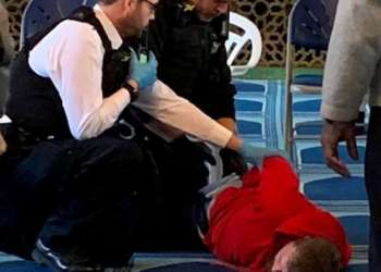 طعن رجل في احد مساجد لندن وتوقيف مشتبه به