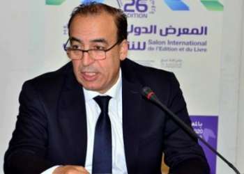 عبيابة يكرم مفكرين ومبدعين بالمعرض الدولي للكتاب