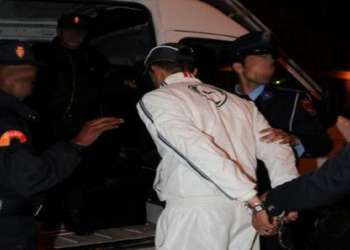 التهديد بالرصاص دون استعماله لتوقيف شخص عرض المواطنين لاعتداء خطير