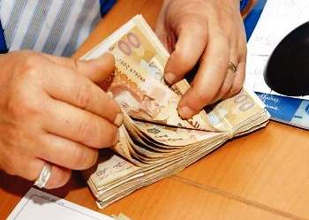 كوفيد 19.. الشروع في تفعيل إجراءات تأجيل سداد أقساط البنوك ابتداء من يوم غد الاثنين
