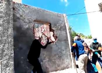 هذه خلفيات وفاة سيدة دخلت بنوبة عصبية أثناء هدم بناء عشوائي بتاونات