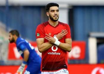 الأهلي المصري ينتظر قرار مدربه لحسم مصير المغربي وليد أزارو