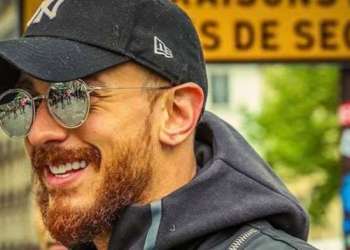 سعد المجرد يكلم الاشجار في باريس الفارغة من البشر