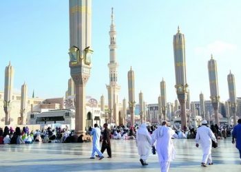 المسجد النبوي يعيد فتح أبوابه للمصلين بعد إغلاق دام أكثر من شهرين