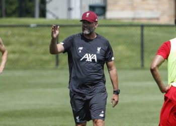 لاعبو ليفربول يستمتعون بالعودة المختلفة عن “الكومبيوتر أو الشاشة”