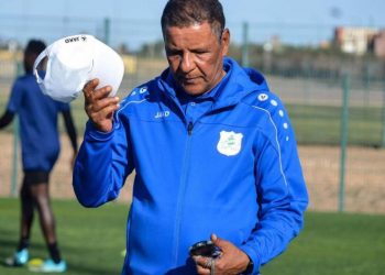 كورونا يتسبب في فك الارتباط بين الدفاع الجديدي والمدرب عمراني والمعد البدني بالتراضي