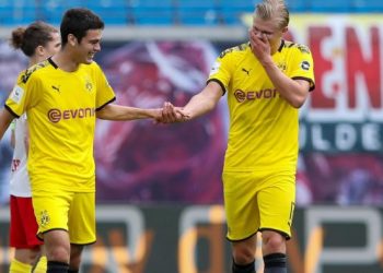 دورتموند يفوز على لايبزيغ ويحسم المركز الثاني في “البوندسليغا”
