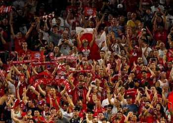 الجماهير الأوروبية تطالب بتغيير في نموذج كرة القدم “المتصدع”