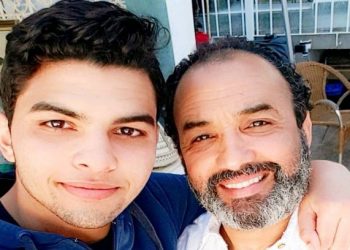 رشيد الوالي يطلق برنامج   ” ستوري تايم” رفقة ابنه