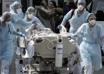 نجاح عملية علاج مريض بكورونا إشعاعيا