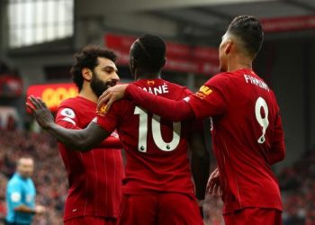 ليفربول يبدأ العودة في مواجهة الجار إيفرتون