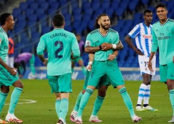 ريال مدريد يعبر سوسيداد ويعتلي صدارة “الليغا”