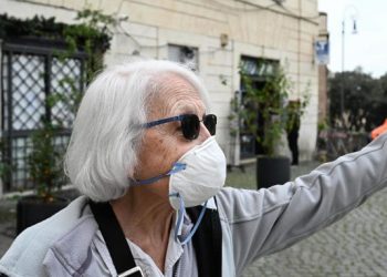 كيف تقوي النساء فوق سن الـ 50 المناعة لديهن ؟