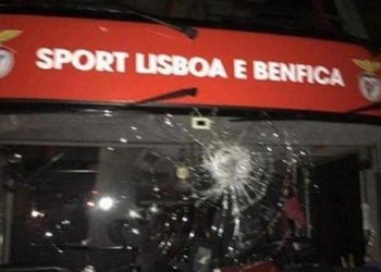 نقل لاعبين اثنين من بنفيكا إلى المستشفى