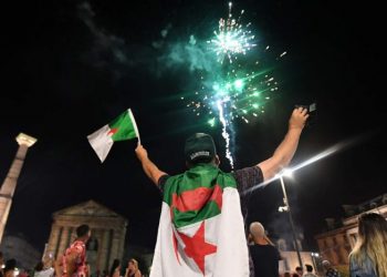 توقيف 444 شخصاً في أحداث شغب في الدوري الجزائري