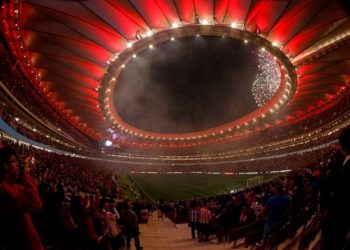 رئيس بلدية مدريد يدعم استضافة نهائي دوري الأبطال