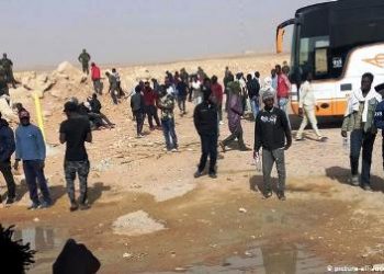 المفوضية السامية للاجئين تشير بأصابع الاتهام للجزائر بشأن الانتهاكات الجسيمة في حق اللاجئين والمهاجرين