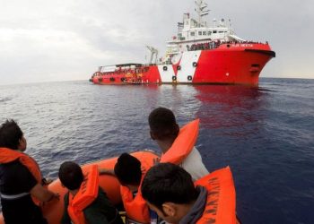 الصليب الاحمر محذرا : فيروس كورونا قد يتسبب بموجة هجرة جديدة “هائلة”