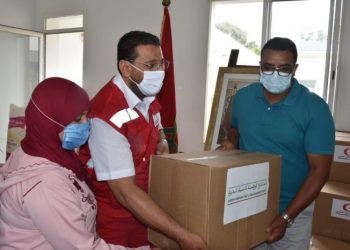 الهلال الأحمر المغربي يوزع مساعدات غذائية على مرضى القصور الكلوي بعمالة المضيق–الفنيدق