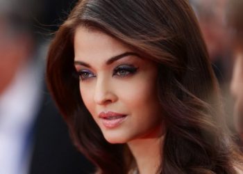 بعد أميتاب وأبهيشيك.. آيشواريا تصاب بفيروس كورونا