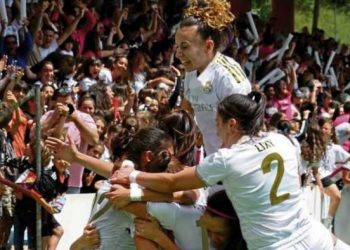 ريال مدريد يطلق أول فريق سيدات