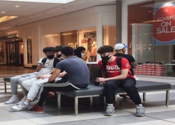 الصحة العالمية توضح سبب ارتفاع حالات الإصابة بـ”كوفيد-19″
