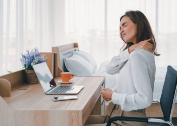 8 ساعات يوميا من العمل على مدار أسبوع يزيد من خطر الإصابة بارتفاع ضغط الدم