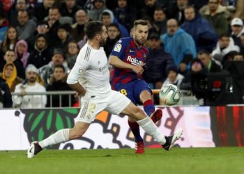 الكشف عن موعد مواجهتي كلاسيكو الأرض بين برشلونة وريال مدريد في الليغا