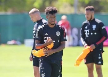 كومان يعزز صفوف بايرن قبل مواجهة برشلونة