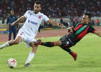 تأجيل كلاسيكو الجيش الملكي الوداد بسبب إصابة خمسة من لاعبي الفريق الأحمر بكورونا