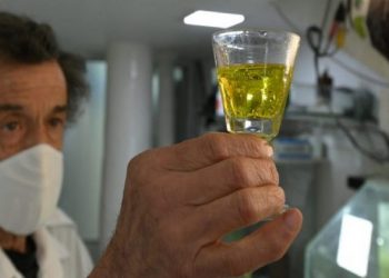 دولة أجنبية تُصادق على استخدام مبيض الملابس لعلاج كورونا !