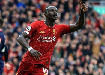 ساديو ماني يتوج بجائزة لاعب الموسم في الدوري الإنجليزي بتصويت الجماهير