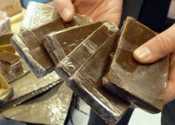 الناظور : حيازة ثلاثة كيلوغرامات من الكوكايين تضع جنديا في أيدي الأمن