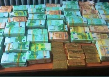 محكمة وجدة تؤجل جلسة المتهمين في ملف المليوني أورو و20 كلغ من الذهب..
