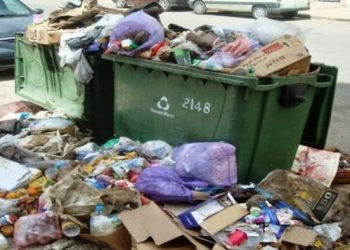 مراكش : حقوقيون يشتكون من تراكم النفايات والروائح كريهة بالمدينة