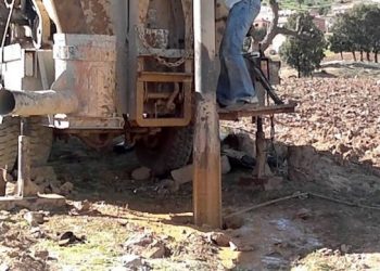 آبار تحفر بعمق بليغ خارج رقابة وكالة الحوض المائي بالدروة