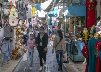 تضاعف عدد الإصابات بفيروس كورونا عشر مرات في تونس