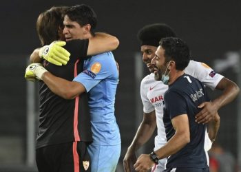 ياسين بونو يقود إشبيلية للفوز على مانشستر يونايتد وتأهل لنهائي الدوري الأوروبي