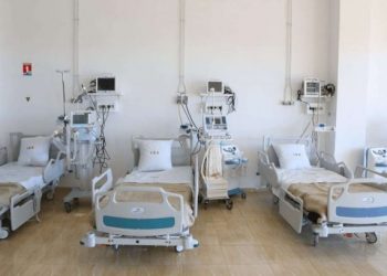 المستشفى الميداني بسيدي يحيى الغرب يستقبل الحالات الخالية من الأعراض