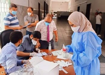 إجراء تحاليل الكشف عن كورونا لقضاة وموظفي ابتدائية الدار البيضاء