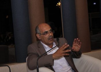 بعد استفزازه المغاربة .. الكنبوري يخرج برد قوي ضد تدوينة “عصيد”