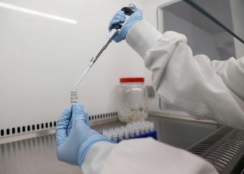 شركة أدوية أمريكية تكشف عن نتائج مثيرة تخص لقاحها ضد “كوفيد-19”