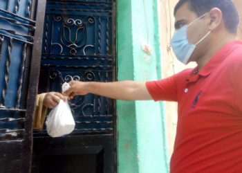 وزارة الصحة تُوضح شروط علاج المصابين في منازلهم